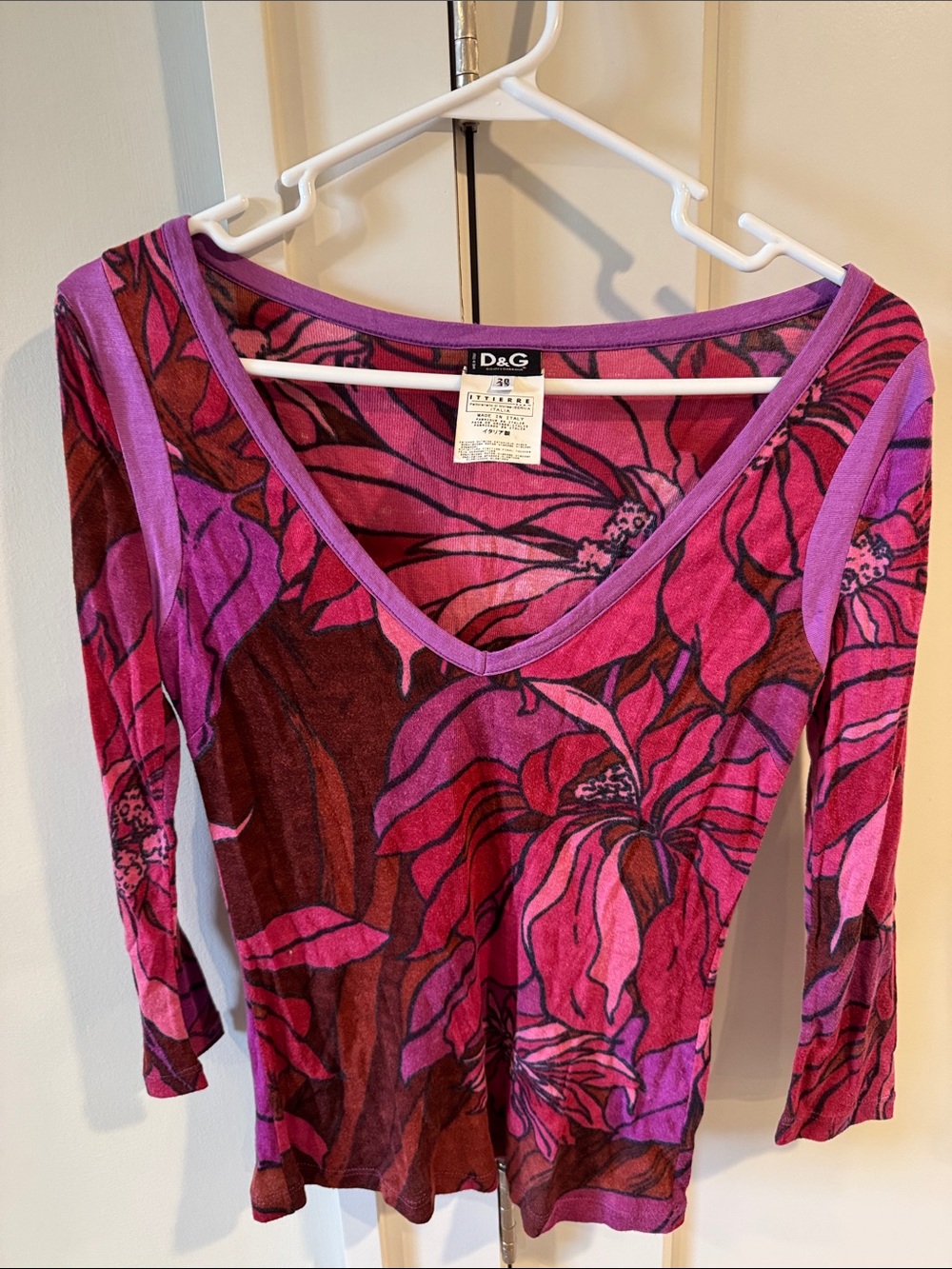 D&G Pink & Purple Floral V-Neck Top